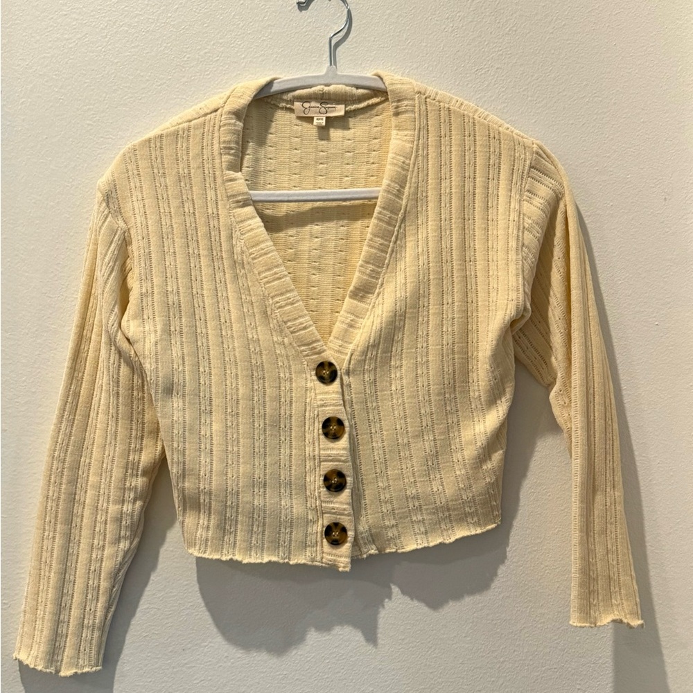 Cream cropped cardigan with button detail #cardigan #cropped